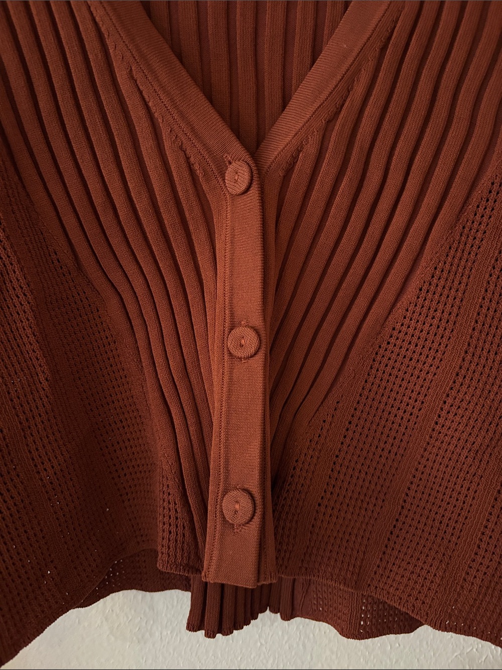 ba&sh Rust Cropped Ribbed V-Neck Cardigan - Picture 3 of 7